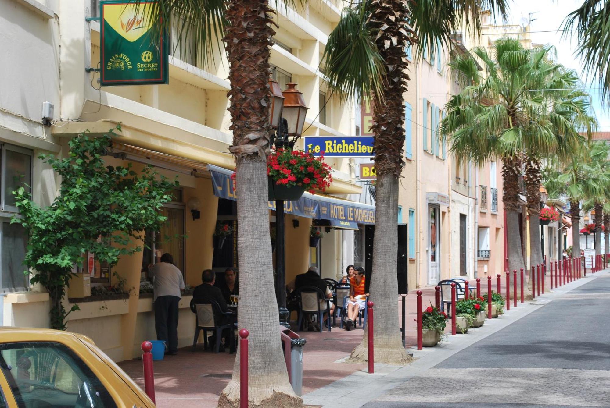 Le Richelieu Hotel Ле Булу Екстериор снимка