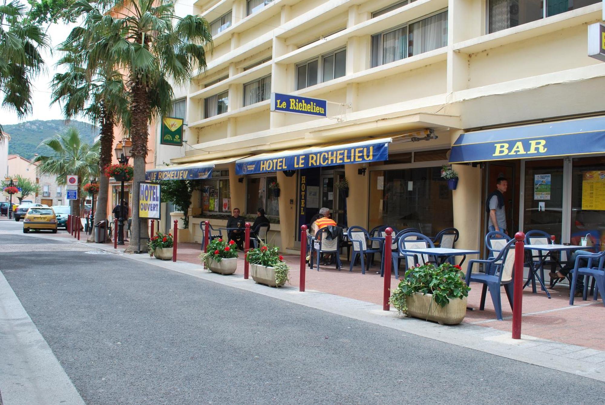 Le Richelieu Hotel Ле Булу Екстериор снимка