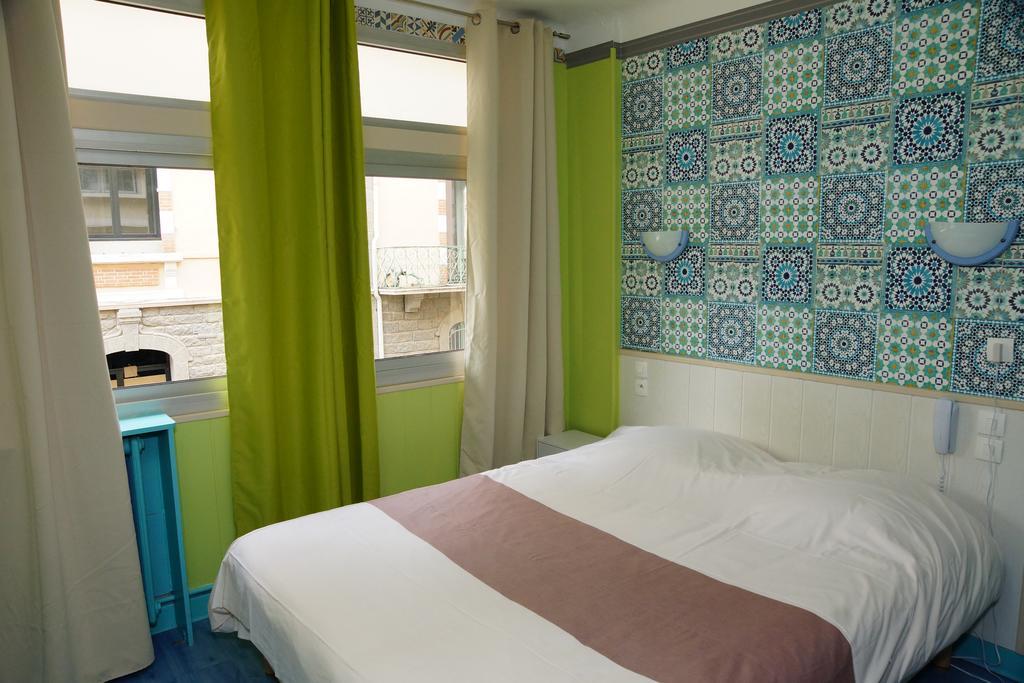 Le Richelieu Hotel Ле Булу Екстериор снимка